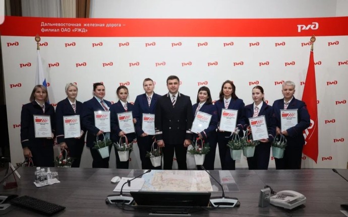 Благодарностью Олега Белозёрова нараждена железнодорожница из Тынды Благодарностью Олега Белозёрова нараждена железнодорожница из Тынды