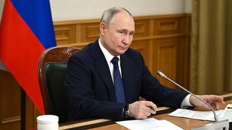 ЦИК зарегистрировала Путина кандидатом на выборах президента России