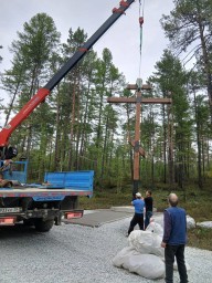 ​Поклонный крест установили на месте крушения самолета Ан-24