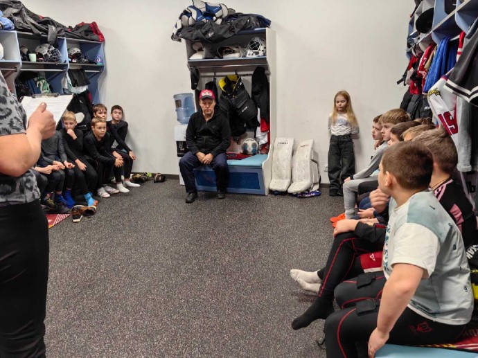 "В Единстве Сила": Викторина по Истории для Юных Хоккеистов в Тынде "В Единстве Сила": Викторина по Истории для Юных Хоккеистов в Тынде