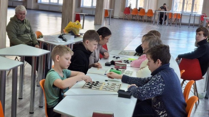 Интеллектуальные выходные в библиотеке. Интеллектуальные выходные в библиотеке.