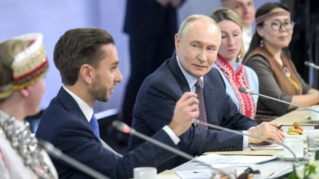 Путин провел встречу с представителями коренных малочисленных народов РФ. Главное