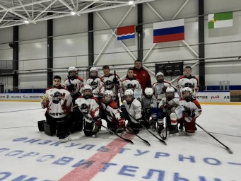 ​Закрытие сезона средней группы ХК "Авангард" в Тынде!