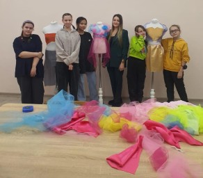 ​В объединениях "Академия моды" и Студия моды "Кутюрье" ЦДТ прошел ряд мастер-классов