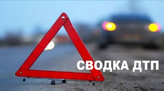 ДТП в Тынде: Toyota Ist сбила девочку при движении задним ходом ДТП в Тынде: Toyota Ist сбила девочку при движении задним ходом