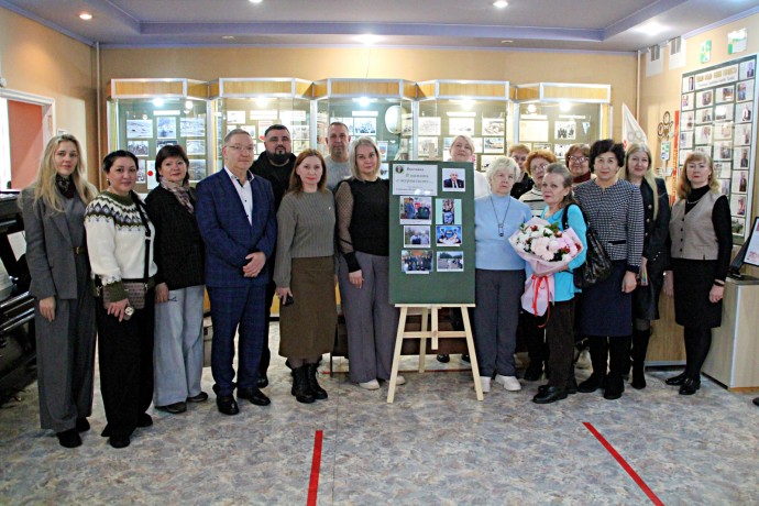 Геннадий Астахов: Журналист, Летописец Приамурья и БАМа Геннадий Астахов: Журналист, Летописец Приамурья и БАМа