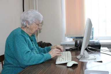 Амурские пенсионеры в 2024 году смогут бесплатно обучиться компьютерной грамотности.