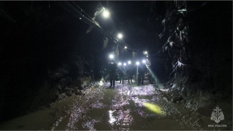 В Амурской области поисково-спасательные работы на руднике ведутся круглосуточно