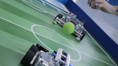 Робофутбол завоевал сердца участников!