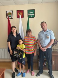 В Амурской области сотрудники транспортной полиции присоединились к Всероссийской акции "Помоги собр