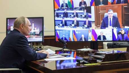 Путин заявил об успехах России в необходимых ей отраслях
