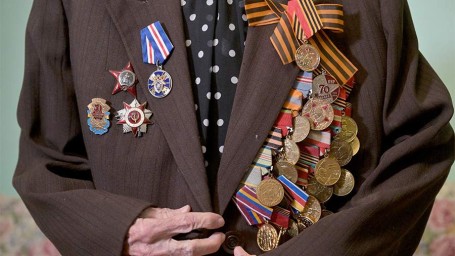 Ветераны ВОВ и труженики тыла получат единовременные выплаты в апреле–мае