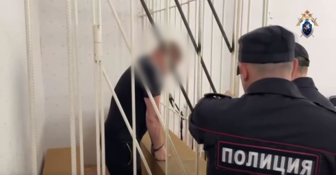 В Тынде сотрудник Гостехнадзора и жительница задержаны за совершение коррупционных преступлений