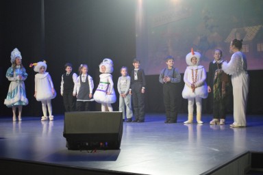 «Праздник на носу!» в Тынде: Филармония дарит радость детям.