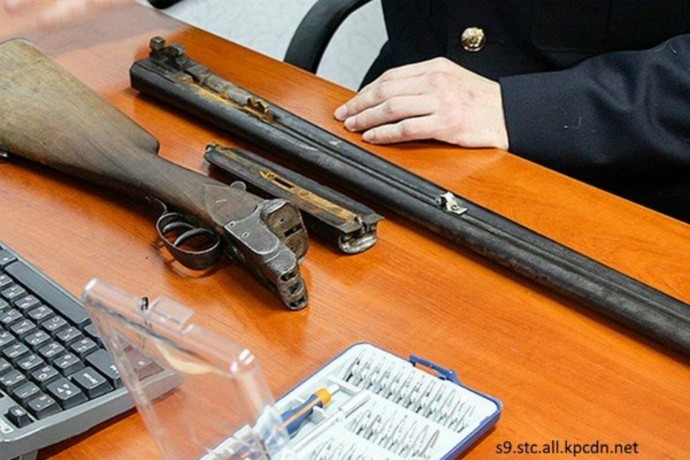 Житель п. Маревый обвиняется в незаконном хранении огнестрельного оружия