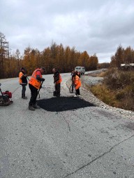 ​Ямочный ремонт дорог в городе продолжается