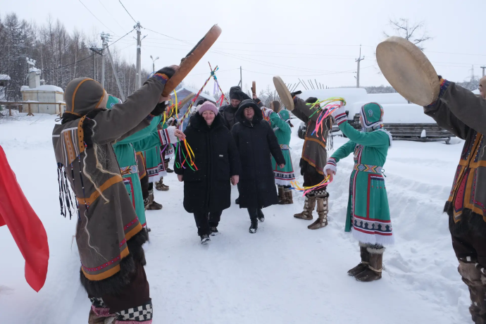День оленевода и охотника: праздник традиций в "Эвенкийской деревне" День оленевода и охотника: праздник традиций в "Эвенкийской деревне"