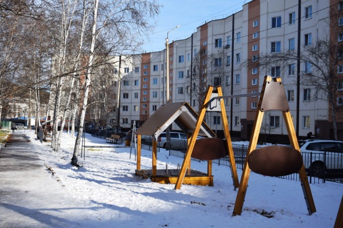 В столице БАМа в этом году появился благоустроенный двор по президентской госпрограмме В столице БАМа в этом году появился благоустроенный двор по президентской госпрограмме