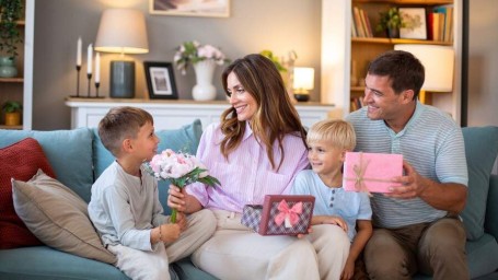 Подлинная история Дня матери: как появился праздник в России