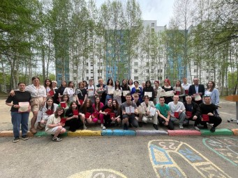 Торжественное чествование выпускников в Центре детского творчества Тынды