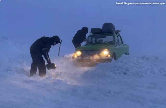 Зеленый "Москвич" едет в Тынду: известные блогеры покоряют Приамурье