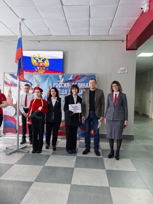 Тындинские парламентарии наградили полуфиналистов конкурса "Мы помним"