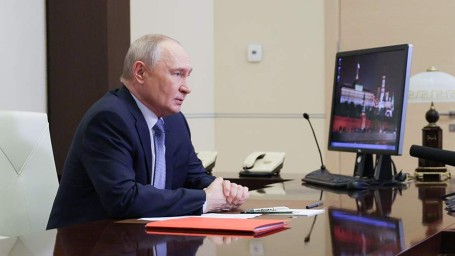 Путин обсудил с Совбезом развитие системы МВД