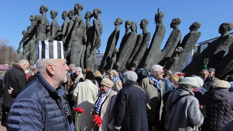 11 апреля — Международный день освобождения узников фашистских концлагерей