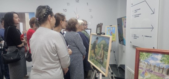 Амурская выставка "Сердца, полные любви": Посвящение матерям героев СВО