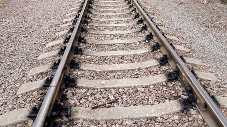 Два человека погибли при подрыве взрывного устройства в Орловской области