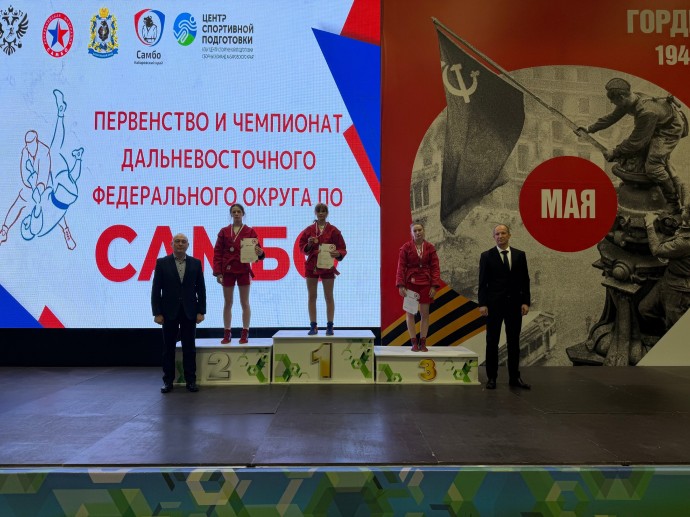Тындинская спортсменка завоевала серебро на ДВФО по самбо Тындинская спортсменка завоевала серебро на ДВФО по самбо