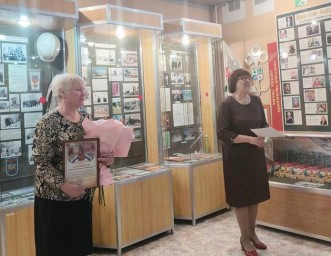 &laquo;Вдохновение женщины&raquo;: в музее прошёл предпраздничный вернисаж