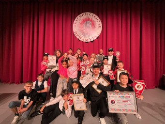 Команде КВН "Пробник" Центра детского творчества – 2 года!