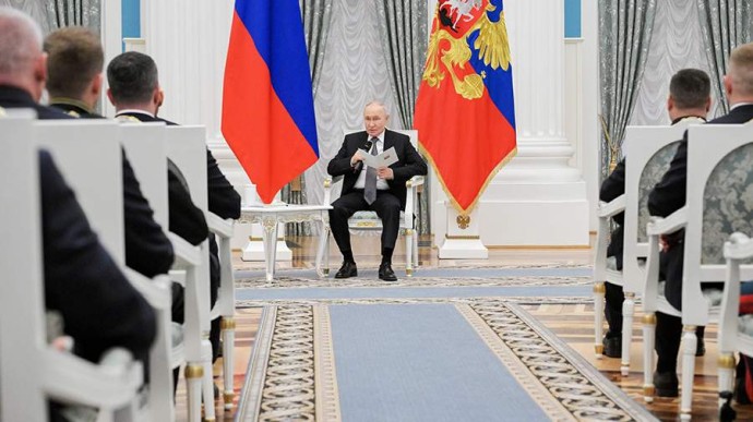 Путин встретился с выпускниками программы «Время героев». Главное Путин встретился с выпускниками программы «Время героев». Главное