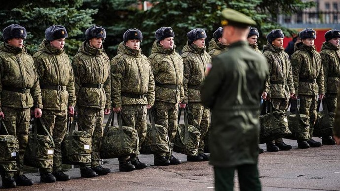 Госдума приняла закон о круглогодичном призыве в армию Госдума приняла закон о круглогодичном призыве в армию