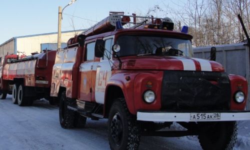 В Тынде на Московском бульваре ликвидирован пожар в неэксплуатируемом здании В Тынде на Московском бульваре ликвидирован пожар в неэксплуатируемом здании