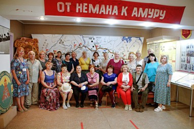 Активисты «Союза пенсионеров России» дружно посетили музей в день его открытия