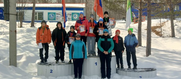 Лыжники выявили сильнейших в спуске и слаломе