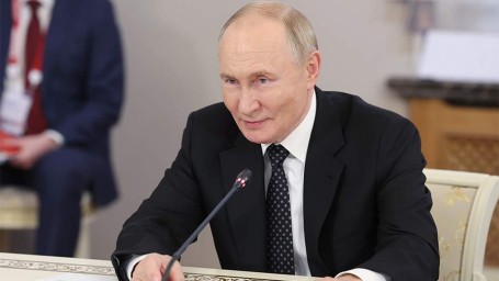 Путин утвердил МРОТ на 2025 год в размере 22 440 рублей