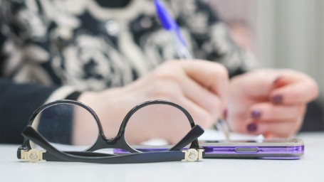 Социальные пенсии проиндексируют в России: названы сумма и дата повышения