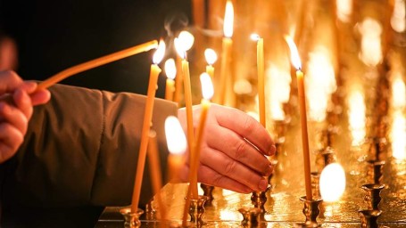 25 февраля &mdash; праздник Иверской иконы Божией Матери: от чего защищает и в чем помогает, сильная молит