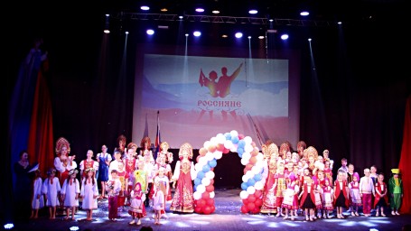 Состоялся отчетный концерт образцового хореографического ансамбля «Россияне»