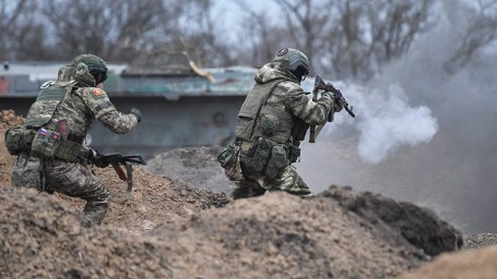 Минобороны России рассказало о подвигах военных ВС РФ в зоне спецоперации