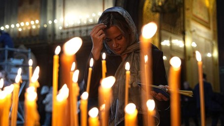 Рождественские богослужения прошли в более 500 храмах Москвы