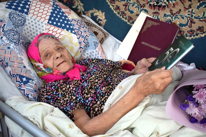 Сегодня Екатерина Антоновна Грудинина отмечает свой 98-й День рождения Сегодня Екатерина Антоновна Грудинина отмечает свой 98-й День рождения