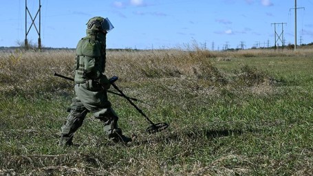 Минобороны РФ рассказало о подвигах военнослужащих ВС РФ в зоне СВО