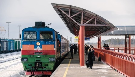 В поезде «Тында-Нижний Бестях» пассажир устроил дебош.