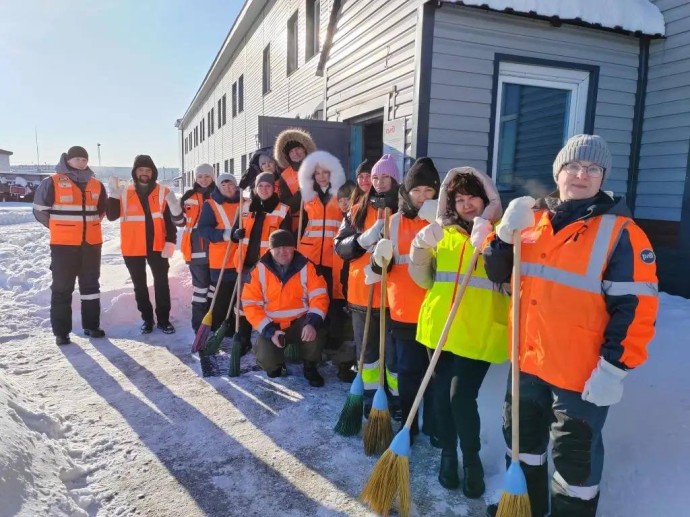Железнодорожники из Дипкуна вступили в борьбу со снегом Железнодорожники из Дипкуна вступили в борьбу со снегом