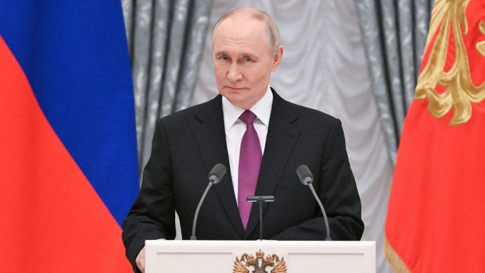 Мирный вклад: Путин наградил разработчиков «Буревестника» и «Посейдона» Мирный вклад: Путин наградил разработчиков «Буревестника» и «Посейдона»