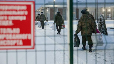 Минобороны сообщило о возвращении из плена 100 российских военных